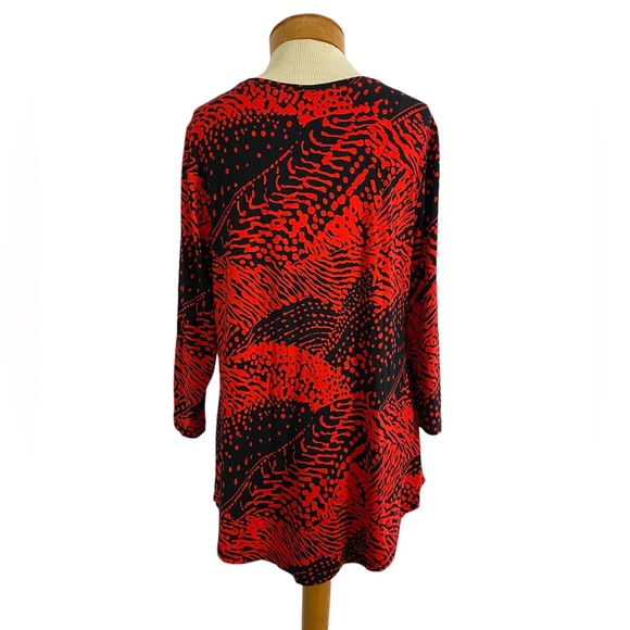 JM Collection Red Black, Print Long Sleeve High Low Top Med - Picture 4 of 5